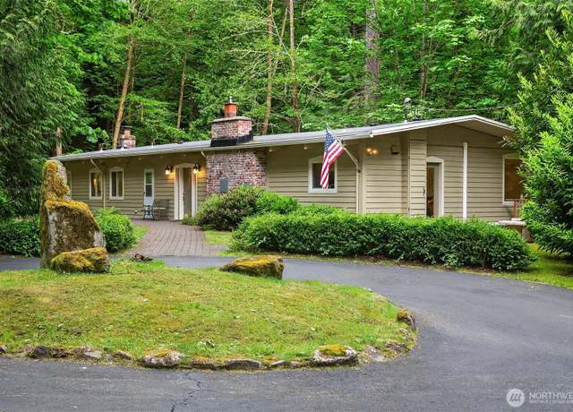 Property at 24044 SE 111th St, Issaquah, WA 98027, 3 beds, 2 baths