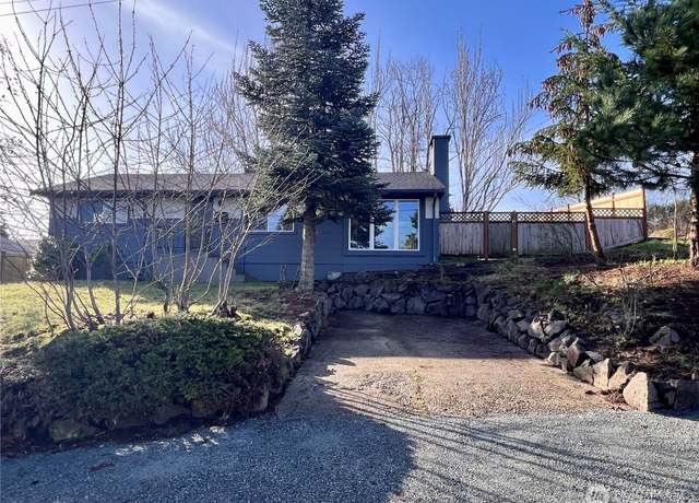 Property at 6819 S 124 St, Seattle, WA 98178, 2 beds, 1 bath