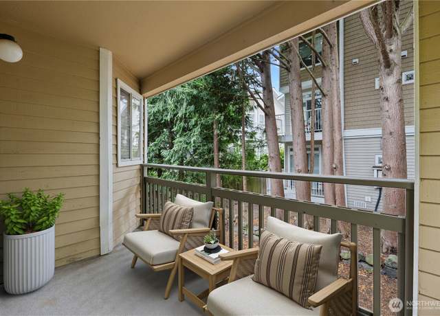 Property at 5300 Harbour Pointe Blvd Unit 311-I, Mukilteo, WA 98275, 1 bed, 1 bath