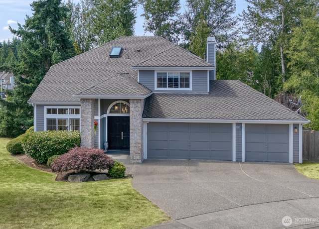 Property at 4905 NE 19th Ct, Renton, WA 98059, 4 beds, 3.5 baths