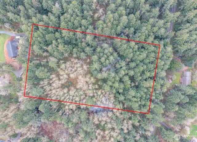 Property at 6902 Holst Rd, Clinton, WA 98236