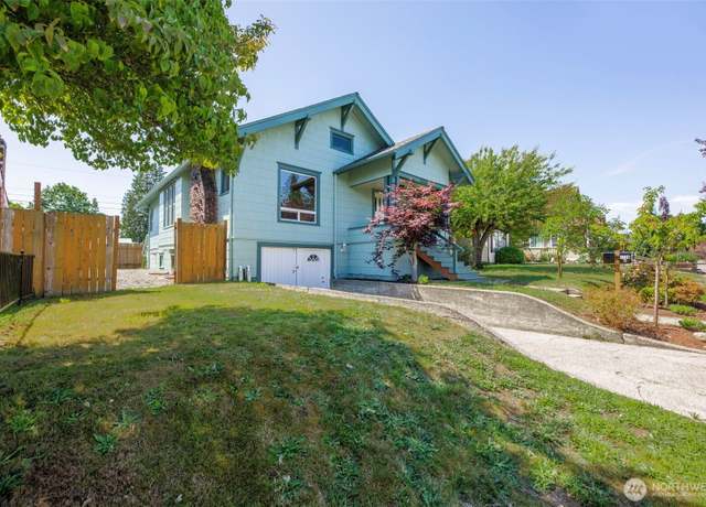 Property at 1726 Baker Ave, Everett, WA 98201, 4 beds, 2 baths