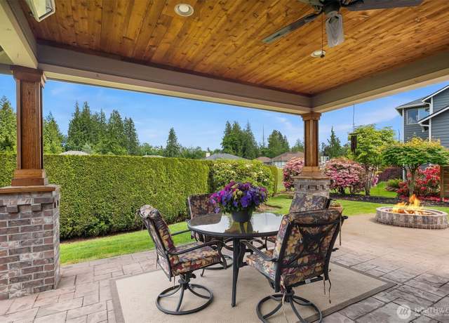 Property at 7528 Sterling Pl, Arlington, WA 98223, 3 beds, 2.5 baths
