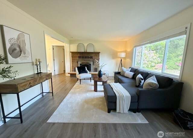 Property at 11519 SE 169th St, Renton, WA 98055, 3 beds, 2 baths