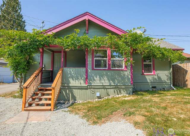 Property at 1726 Baker Ave Unit A, Everett, WA 98201, 1 bed, 1 bath