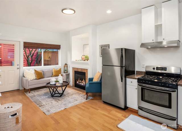 Property at 2015 S Main St Unit B, Seattle, WA 98144, 2 beds, 1.5 baths