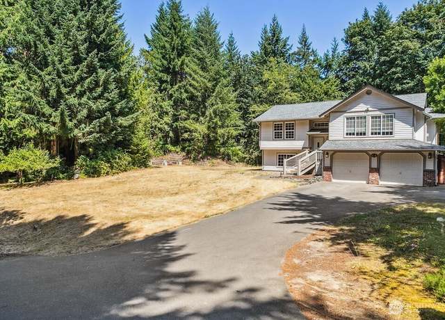 Property at 5495 E Collins Rd, Port Orchard, WA 98366, 4 beds, 2.5 baths