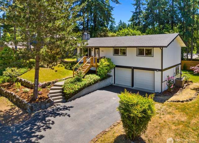Property at 9541 Joann Ave NE, Olympia, WA 98516, 3 beds, 2 baths