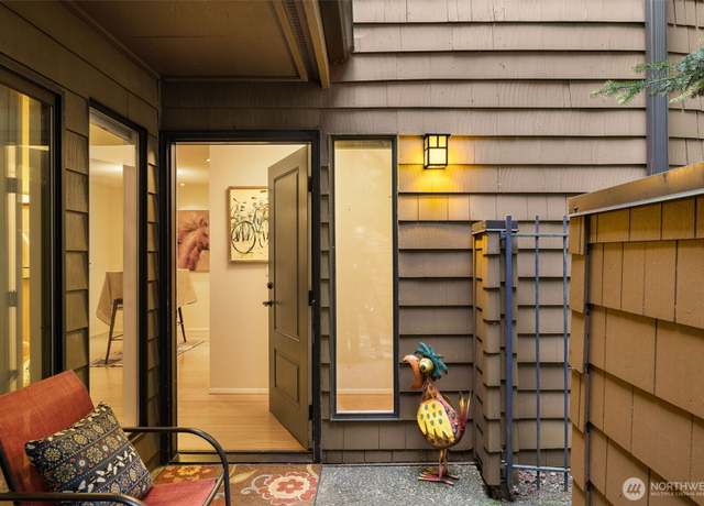 Property at 11418 NE 128th St #62, Kirkland, WA 98034, 1 bed, 1 bath