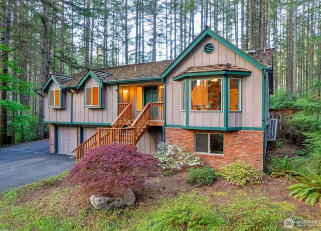 Property at 3525 SE Saint Mathews Ct, Port Orchard, WA 98366, 3 beds, 3 baths