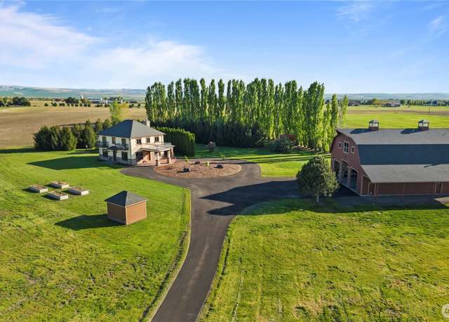 Property at 177 McCully Meadow Ln, Walla Walla, WA 99362, 6 beds, 4.5 baths