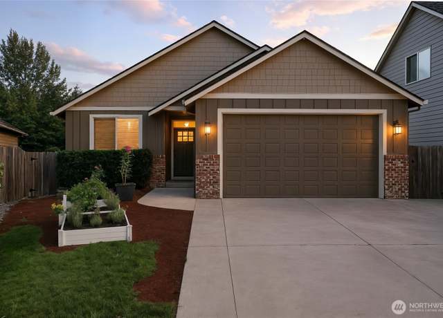 Property at 10708 NE 107th Ct, Vancouver, WA 98662, 4 beds, 3 baths