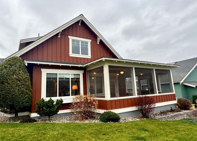 Property at 105 Firerock Ln, Oroville, WA 98844, 3 beds, 3 baths