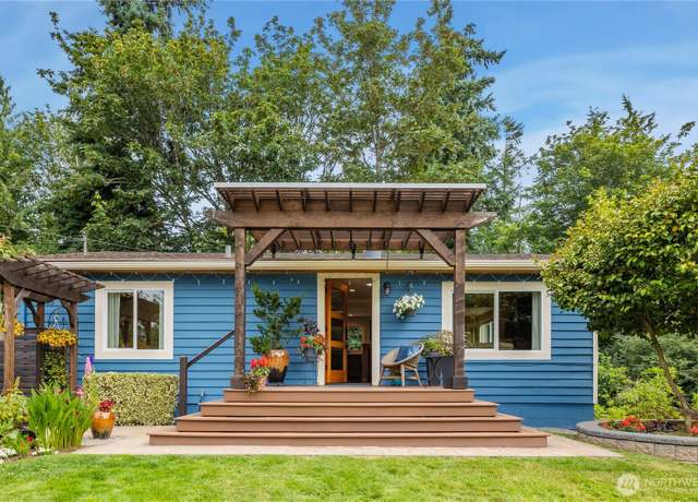 Property at 2315 N Castle Way, Brier, WA 98036, 3 beds, 1 bath