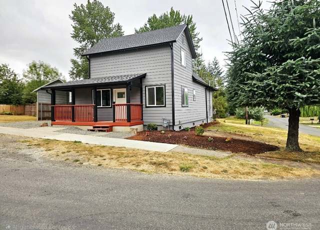 Property at 841 NW Duffy St, Chehalis, WA 98532, 4 beds, 1 bath