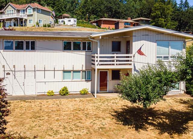 Property at 1762 S Market Blvd, Chehalis, WA 98532, 4 beds, 3 baths