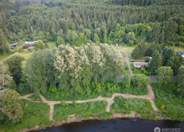 Property at 481 River Rd, Chehalis, WA 98532, 3 beds, 2 baths