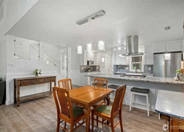Property at 12454 Gwen Dr #5, Burlington, WA 98233, 2 beds, 1.5 baths