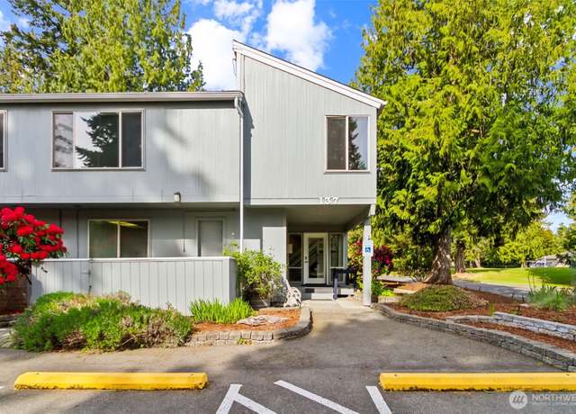 Property at 137 Fairway Dr #1, Sequim, WA 98382, 5 beds, 2.5 baths