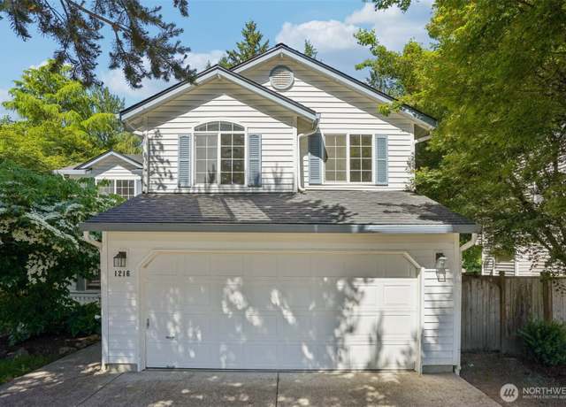 Property at 1216 NE 17th Ave, Battle Ground, WA 98604, 4 beds, 2.5 baths