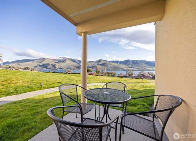 Property at 100 Lake Chelan Shores Dr Unit 17-1, Chelan, WA 98816, 1 bed, 1 bath