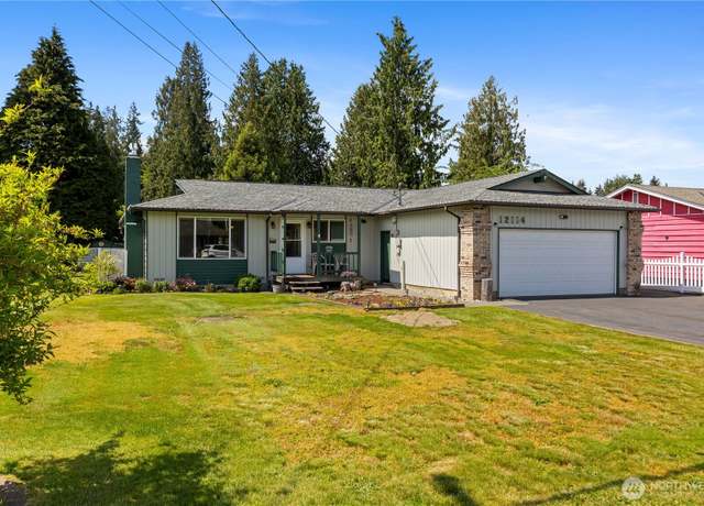 Property at 12114 38th Ave NE, Marysville, WA 98271, 4 beds, 2 baths