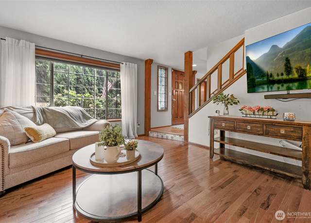 Property at 3904 Ridge Way, Mount Vernon, WA 98273, 4 beds, 2 baths