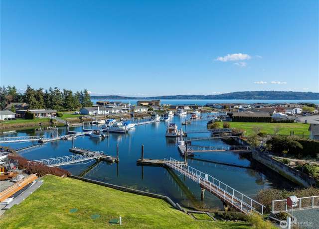 Property at 2271 Mariner Beach Dr, Oak Harbor, WA 98277