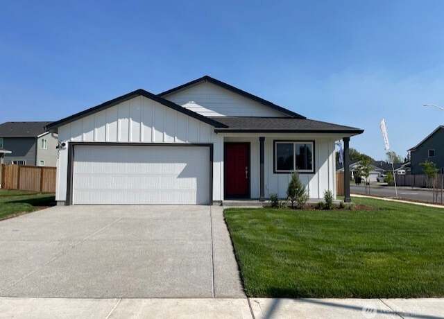 Property at 2030 Henderson Way, Longview, WA 98632, 3 beds, 2 baths