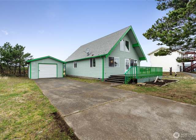 Property at 1205 Fairwood Dr SW, Ocean Shores, WA 98569, 2 beds, 1 bath
