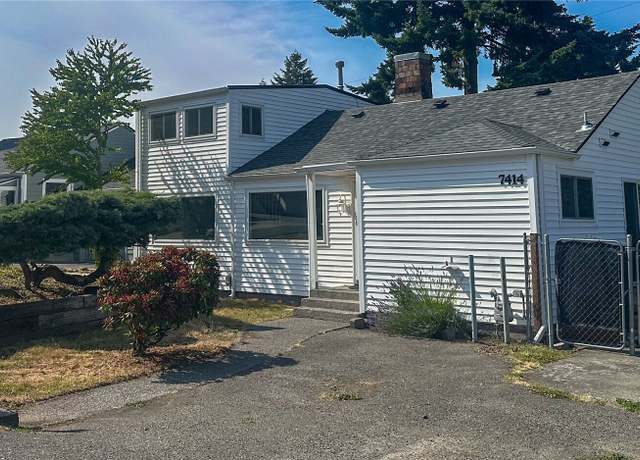 Property at 7414 S 128th St, Seattle, WA 98178, 3 beds, 2 baths