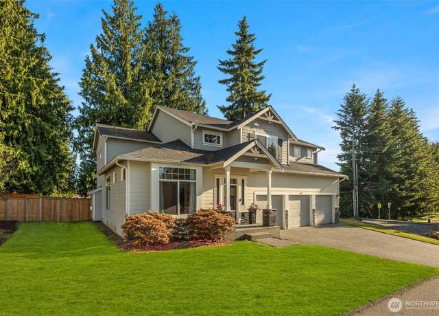 Property at 18629 44th Ave W, Lynnwood, WA 98037, 5 beds, 3 baths