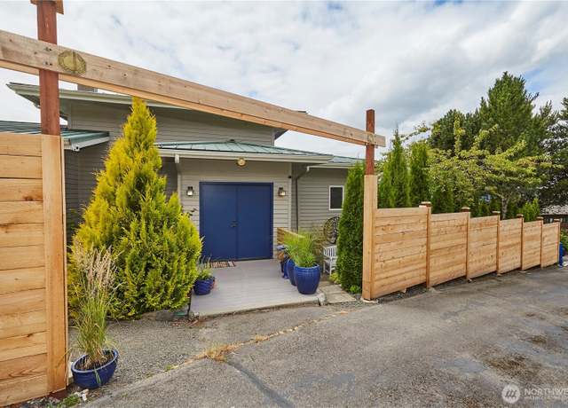 Property at 8474 NW Foxhall Ln, Silverdale, WA 98383, 3 beds, 3 baths