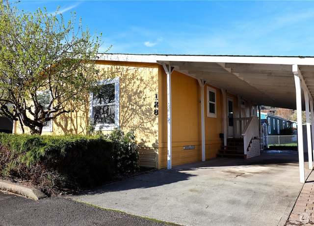 Property at 128 Arlington Pl #128, Longview, WA 98632, 2 beds, 2 baths