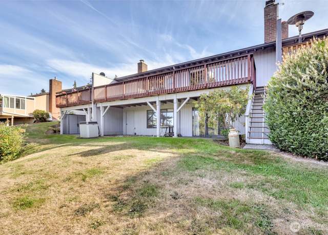 Property at 134 B Hilltop Dr, Sequim, WA 98382, 3 beds, 3 baths