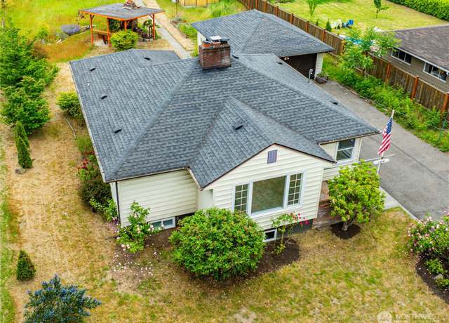 Property at 11841 10th Ave S, Seattle, WA 98168, 2 beds, 1.5 baths