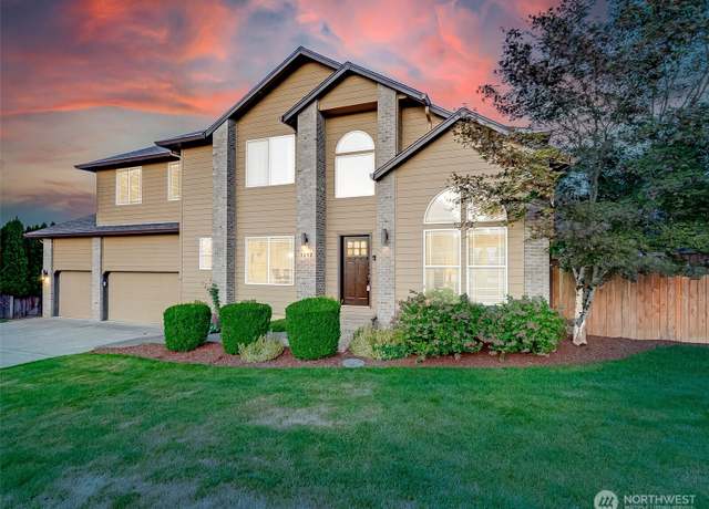 Property at 3212 NW Sierra Dr, Camas, WA 98607, 4 beds, 2.5 baths