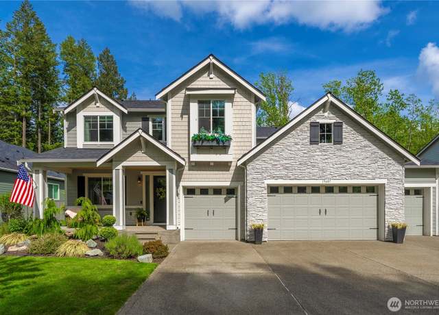 Property at 15607 131st Ave E, Puyallup, WA 98374, 5 beds, 4 baths