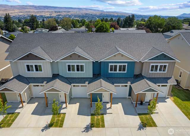 Property at 1030 Finch Ln Unit A2, Wenatchee, WA 98801, 2 beds, 2.5 baths