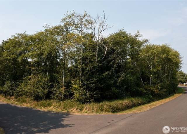 Property at 301 Olympic View Ave NE, Ocean Shores, WA 98569