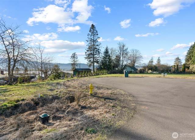 Property at 53 Sunnyfield Dr, Cathlamet, WA 98612