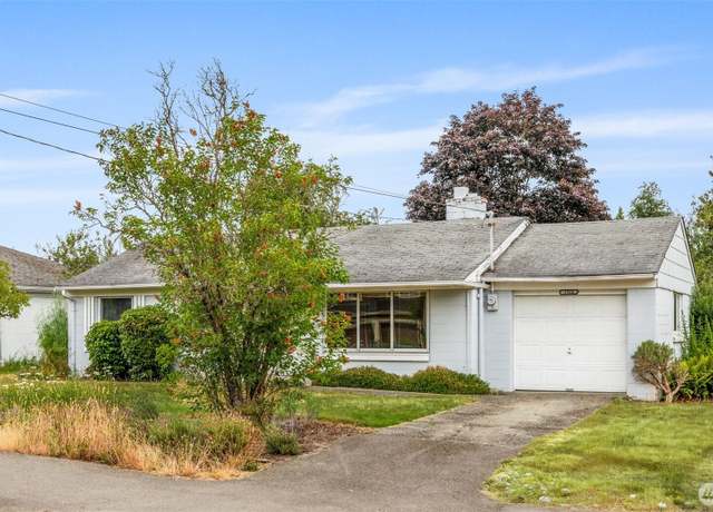 Property at 1922 NE 135th St, Seattle, WA 98125, 3 beds, 1 bath