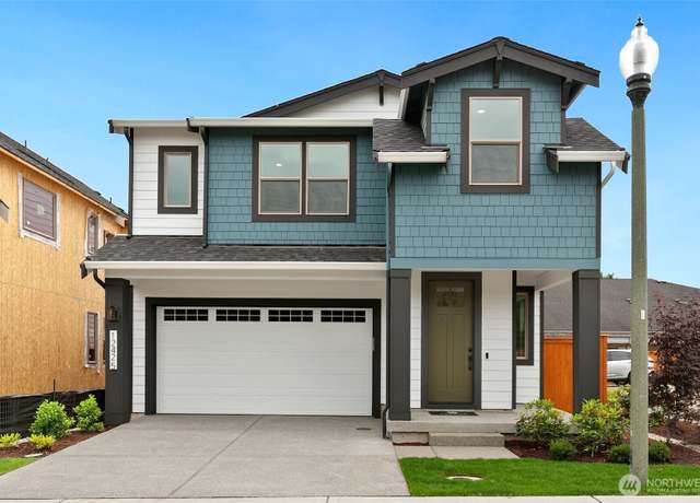 Property at 12433 SE 256th Pl #4, Kent, WA 98030, 5 beds, 3 baths