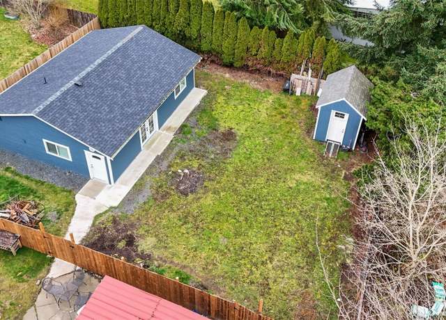 Property at 7826 Rainier Dr Unit B, Everett, WA 98203, 2 beds, 1 bath