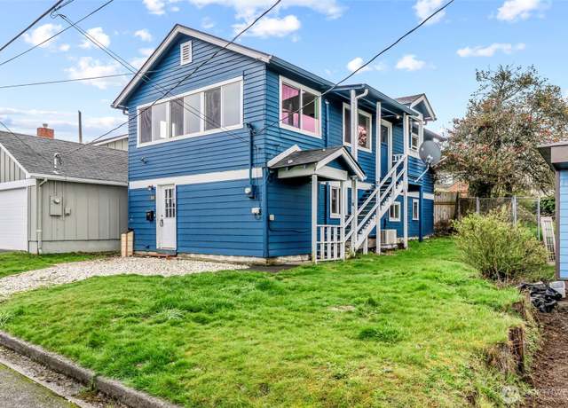 Property at 160 Maple St, Cathlamet, WA 98612, 3 beds, 1 bath