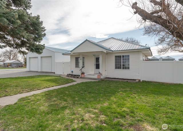Property at 12 Walnut, Mansfield, WA 98830, 2 beds, 1 bath