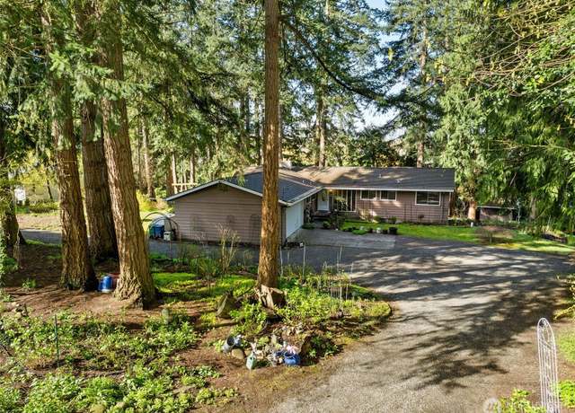 Property at 38205 183rd Ave SE, Auburn, WA 98092, 5 beds, 2.5 baths