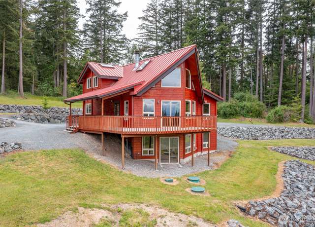 Property at 3036 Angela Ln, Oak Harbor, WA 98277, 3 beds, 3 baths