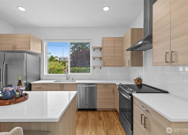 Property at 9228 21st Ave SW, Seattle, WA 98106, 3 beds, 2 baths