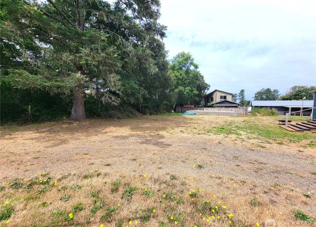 Property at 108 22nd St NE, Long Beach, WA 98631